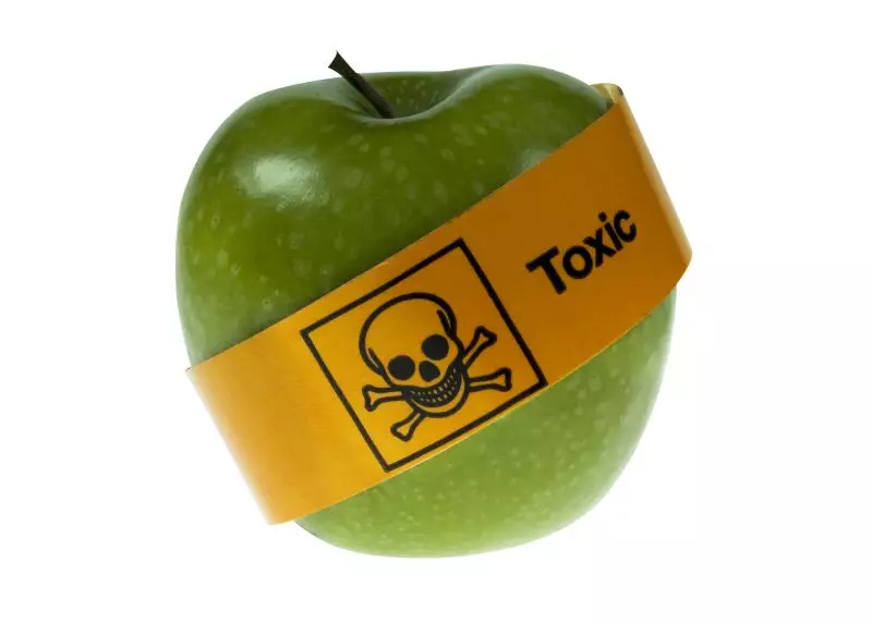 Pestycydy w żywności – domowy sposób na ich usunięcie